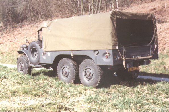 b7.jpg (53485 bytes)
